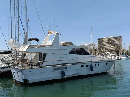 Barco a motor usado ARESA 16