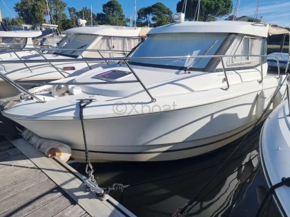 Barco a motor usado MERRY FISHER 755