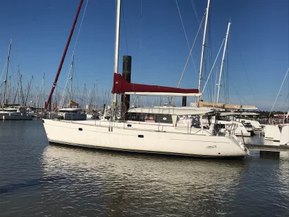 Velero ATOLL 43 DS