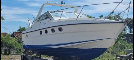 Barco a motor usado FAIRLINE 33 TARGA