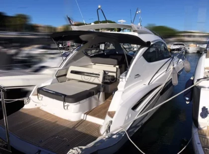 Barco a motor usado GALEON 325 HTS