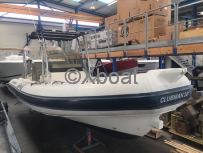Barco a motor usado CLUBMAN 26