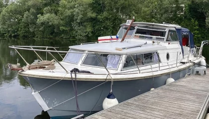 Barco a motor usado AMERGLASS 32 AK