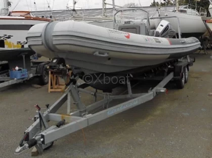 Barco a motor usado HIGHFIELD PATROL 760