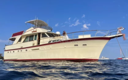 Barco a motor usado HATTERAS 53 CLASSIC