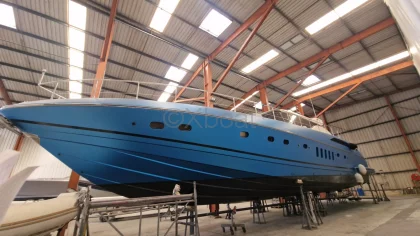 Barco a motor usado LEOPARD 24 M