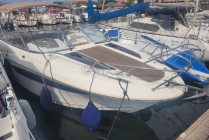 Barco a motor usado CAP CAMARAT 7.5 DC