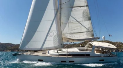 Velero OCEANIS 55
