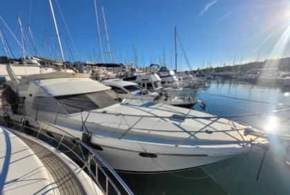 Barco a motor usado FAIRLINE 50