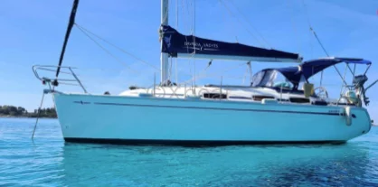 Velero BAVARIA 30 CRUISER