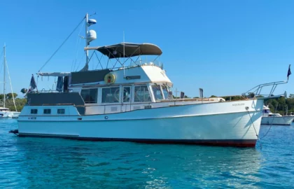 Barco a motor usado GRAND BANKS 42 MY