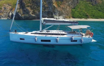 Velero BAVARIA C45 