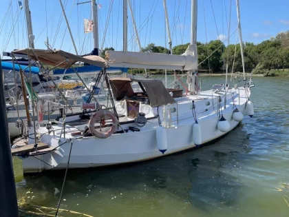 Velero STEEL BLUE WATER