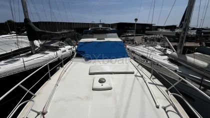 Barco a motor usado GUY COUACH 1201