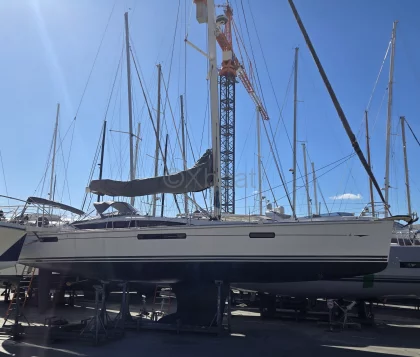 Velero JEANNEAU 53