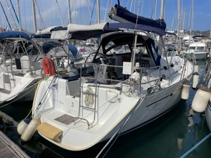 Velero OCEANIS 393 CLIPPER