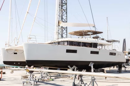 Velero LAGOON 620