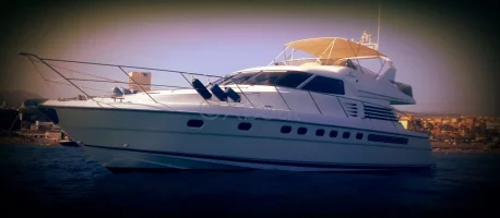 Barco a motor usado FAIRLINE 65 SQUADRON