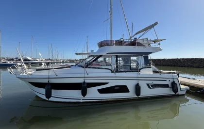 Barco a motor usado MERRY FISHER 1095 FLY