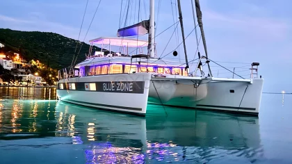 Velero LAGOON 620