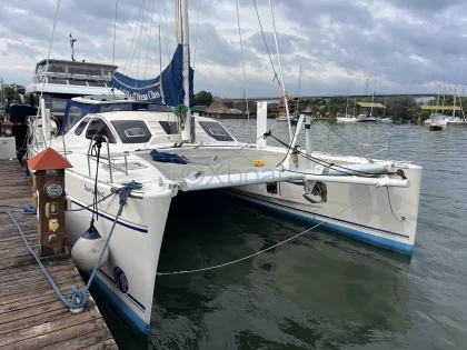 Velero CATANA 471